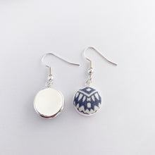 Load image into Gallery viewer, Silver Petite Dangle Earrings